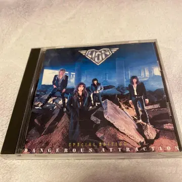 LION DANGEROUS ATTRACTION CD