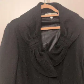 새상품급 슈퍼뷰티 블랙 울 100% 코트