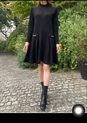 새상품급 CELFORD 로고 엠보 자카드 니트 원피스 블랙