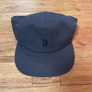 론 헤르만 모자 블랙