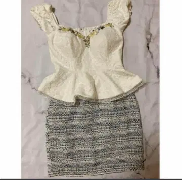 ROBE de FLEURS 페플럼 트위드 셋업 드레스