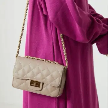 [ 새상품급 ] AULENTTI 체인 미니 숄더백 가죽 퀼팅