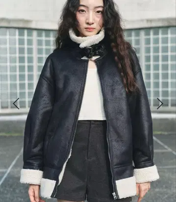 Heather 헤더 플라이트 보아 무스탕 자켓 블랙