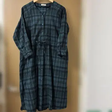 사만사 모스모스 프론트 오픈 체크 원피스