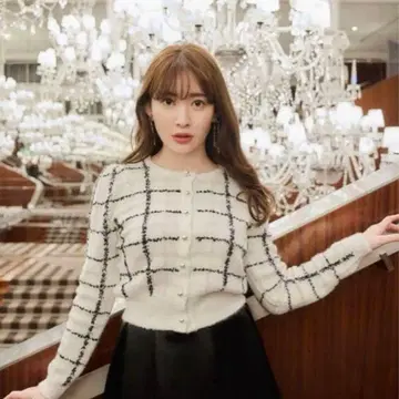 Her lip to 체크 가디건 swan