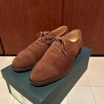 크로켓 & 존스 WESTFIELD brilla per il gust