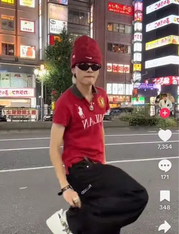 켄타우로스 켄타 씨 착용 NIKE 비니 니트 모자