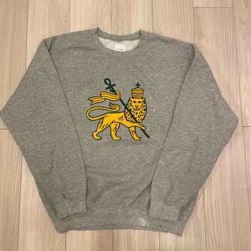 빔즈 사스콰치패브릭스 라이온 프린트 트레이닝복