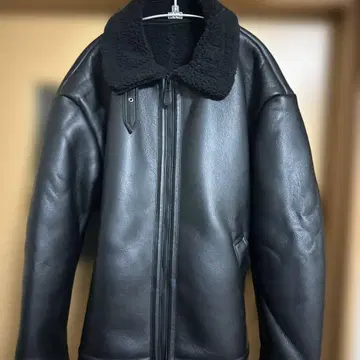 블랙 가죽 자켓 보아 카라 부착