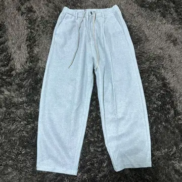 LOWRYSFARM 울리 테크 턱 팬츠