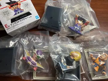 제일복권 드래곤볼 E상 만화 스트럭처 3종 세트 판매