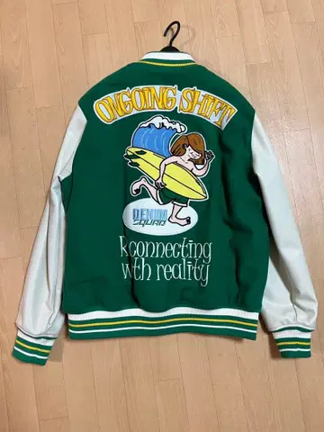 ZARA 자수 바시티 자켓