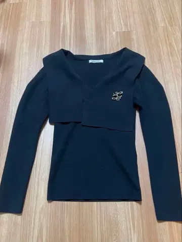 SNIDEL 블랙 V넥 니트