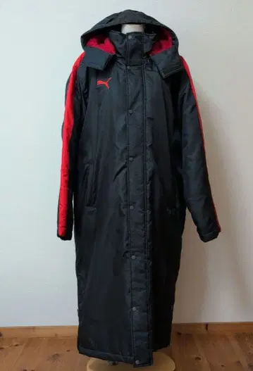 PUMA 벤치 코트 블랙/레드 L