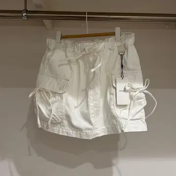 moussy 택 포함 새상품! 화이트 카고 포켓 미니 스커트