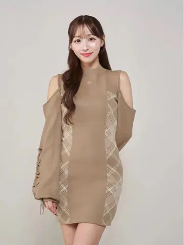 Darich 사이드 체크 니트 미니 원피스 베이지