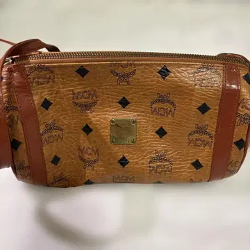 MCM 브라운 가죽 숄더백