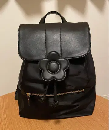 MARY QUANT 블랙 백팩