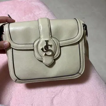 JEANASIS 베이지 가죽 플랩 숄더백