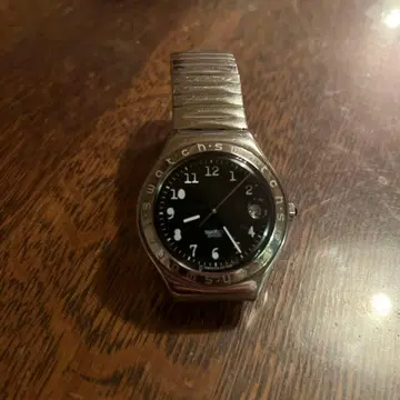 swach 아날로그 시계 블랙 다이얼 스테인리스