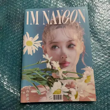 1107 [ CD ] IM NAYEON THE 1ST MINI ALBUM