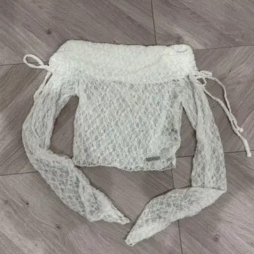 EMODA 미사용! 화이트 레이스 오프숄더