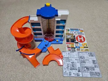 토미카 시티 주차장