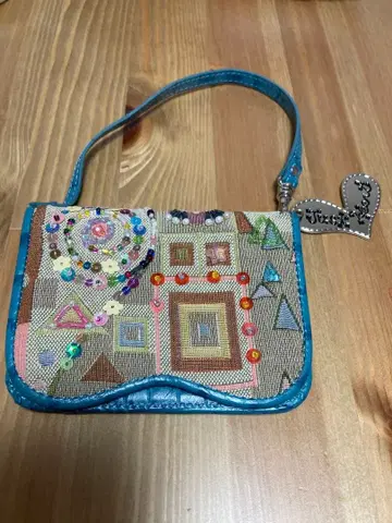 Think Bee! 자수 비즈 패스 케이스