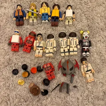 큐브릭 피규어 세트