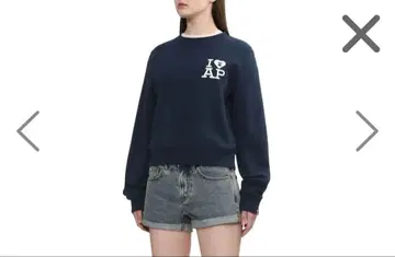 APE BIG HEART BACKPRINTCROPSWEATSHIRT