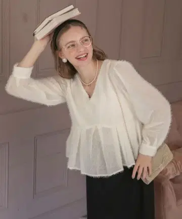 [ BONLECILL noir ] 프린지 자카드 플리츠 페플럼 블라우스