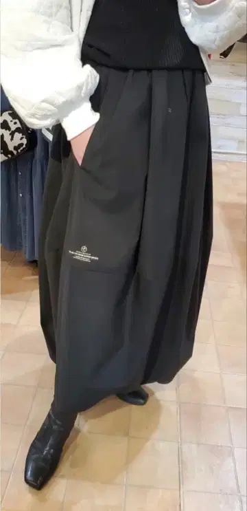 아얀 ayane 코쿤 롱 스커트 벌룬 스커트 블랙 검정