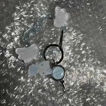 헬로키티 낚시릴 포함 아크릴 카라비너 ( 반짝이 엔젤 )