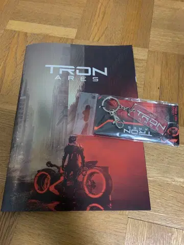 [ 새상품, 무료배송 ] TRON ARES 팜플렛 키링