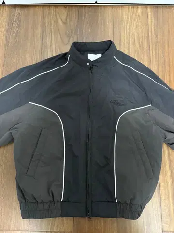 바이커 컬러 파이핑 자켓 한국 한정판입니다