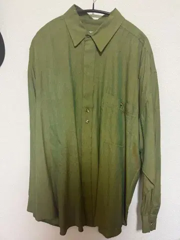 GOOUCH 올리브색 긴팔 셔츠