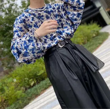 HARE 긴팔 상의 벨로아