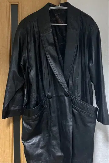 블랙 가죽 코트