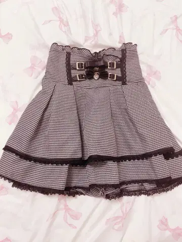 리즈리사 LIZLISA 2단 리본 벨트 치마바지 [ 가격 인하 ]