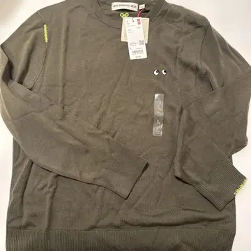 새상품, 택 포함 유니클로 안야 힌드마치 메리노울 스웨터 L