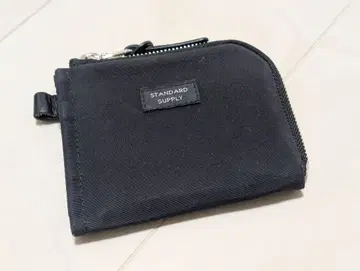 STANDARD SUPPLY x DOORS L 지퍼 퍼스 블랙 지갑
