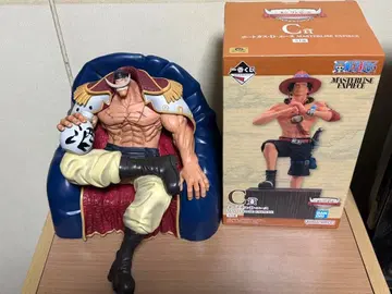 제일복권 원피스 흰 수염과 해적단 흰 수염 에이스 세트