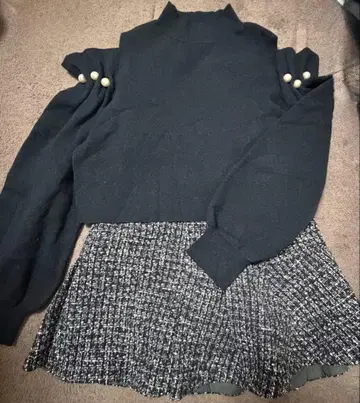 Rirandture 상의 스커트 세트