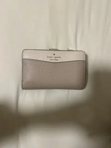 kate spade 이단 접이식 지갑