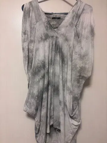 Osmosis 슬리브리스 튜닉 그레이/화이트