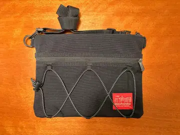 블랙 사코슈 지퍼 포함