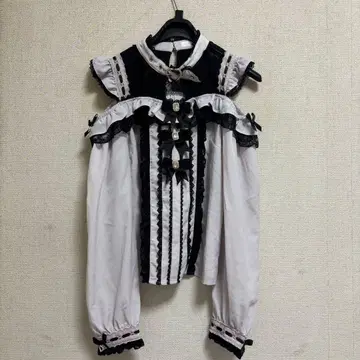 LIZLISA 3개 리본 하트 초커 블라우스