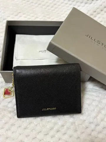 질 스튜어트 블랙 접이식 지갑