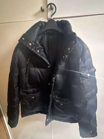 블랙 다운 자켓 Womo max