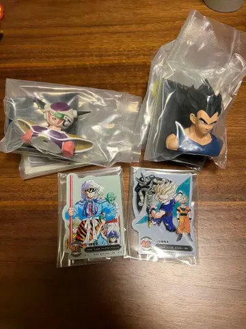 제일복권 드래곤볼 40th E상 프리저, 베지터, F상 2종